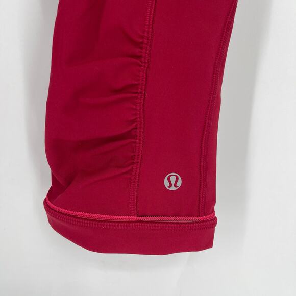 Lululemon Passion Crop II Size 6 Deepest Cranberry - Picture 3 of 9